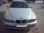 bmw_525__166363334fx.jpg