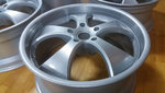 OkAAAgFl-uA-960.jpg